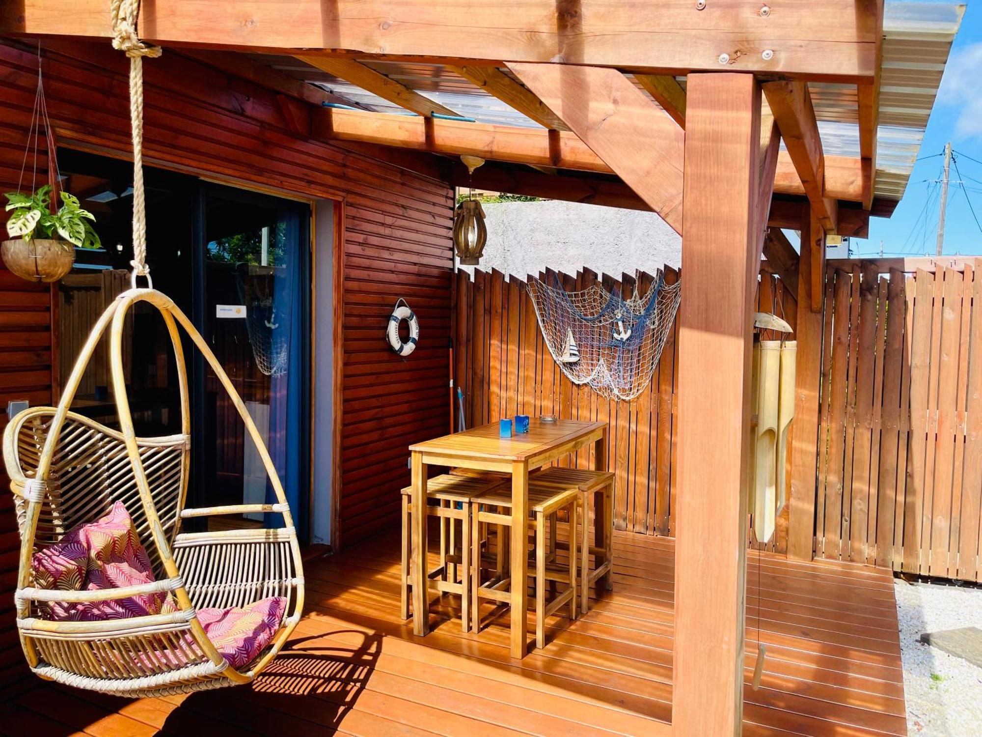 Anaelodge เลอ ตอมปง ภายนอก รูปภาพ
